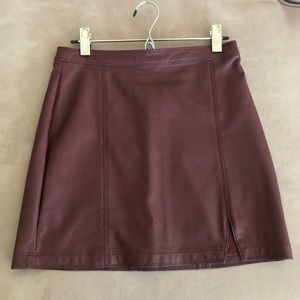 NWOT Abercrombie & Fitch Faux Leather Mini Skirt in Burgundy, S